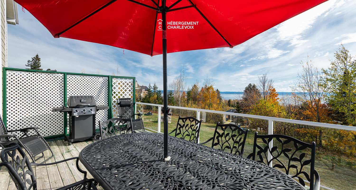 VER-1 ( haut) - Moments propices à la détente face au feu de foyer en pierres